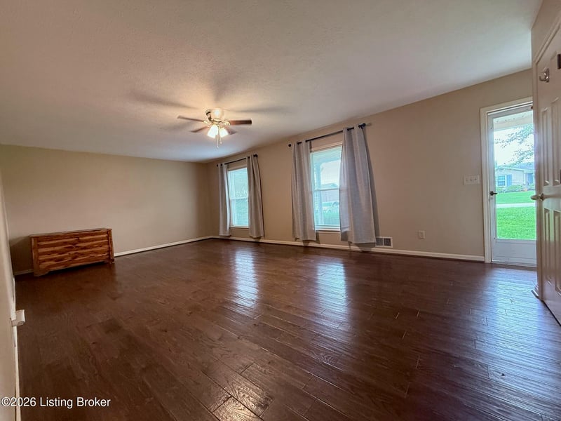 148 Primrose Dr, Mt Washington, KY 40047
