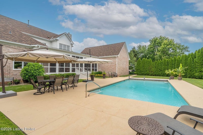 14932 Landmark Dr, Louisville, KY 40245