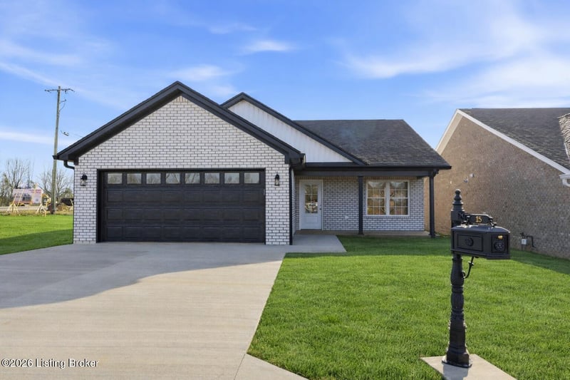 15 Paislynne Ct, Brandenburg, KY 40108