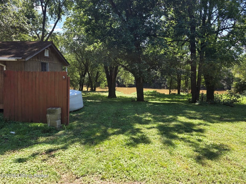 15 Riverport Rd, Shepherdsville, KY 40165