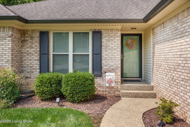 1500 Helmridge Ct, Louisville, KY 40222