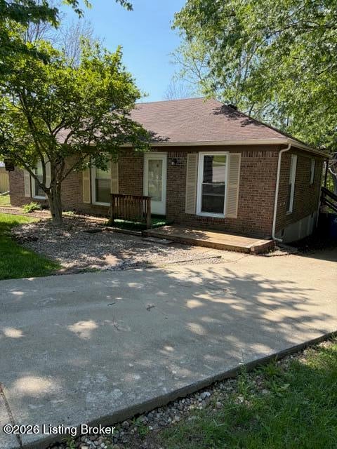 1500 Milburn Ct, La Grange, KY 40031