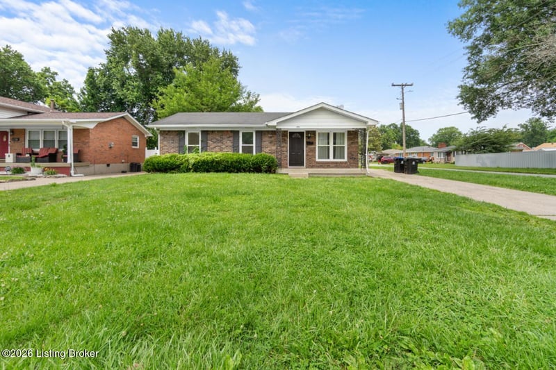 1501 Sadie Ln, Louisville, KY 40216