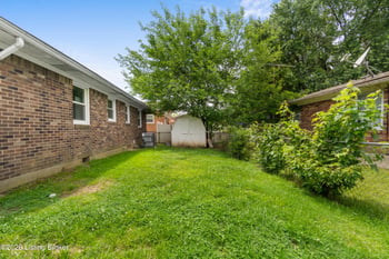 1501 Sadie Ln, Louisville, KY 40216