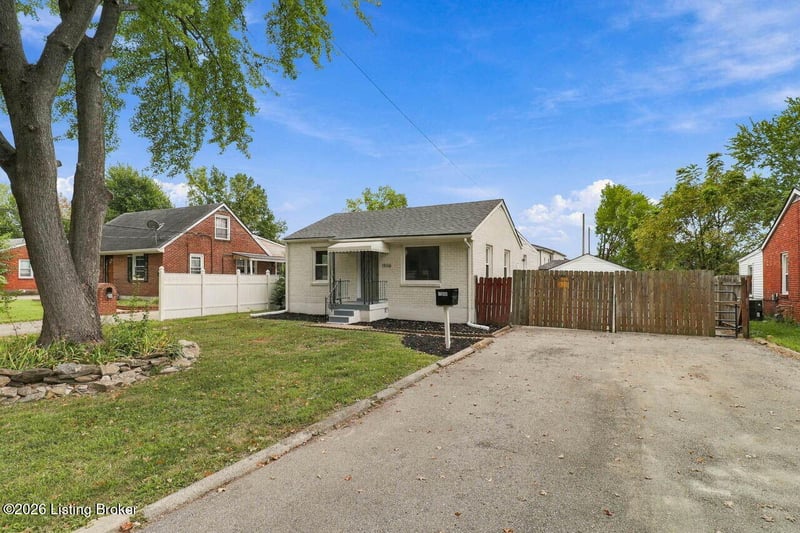 1506 Aletha Dr, Louisville, KY 40219