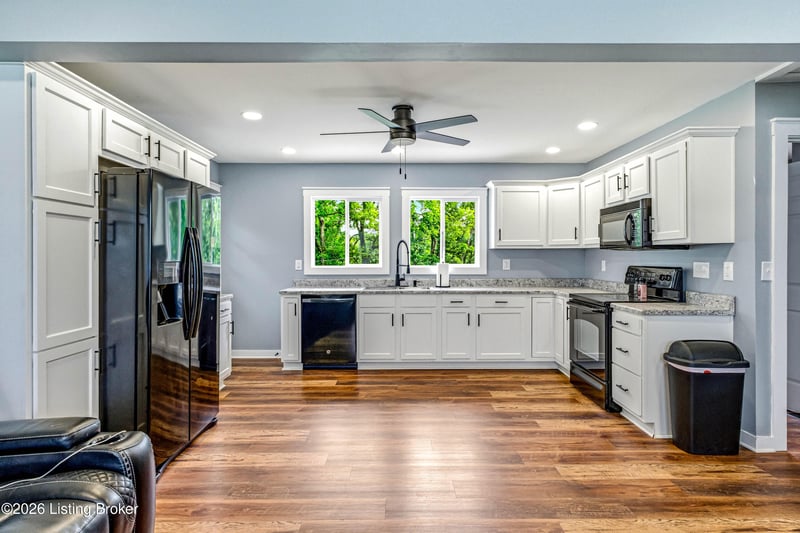 151 Melodye Ln, Campbellsburg, KY 40011