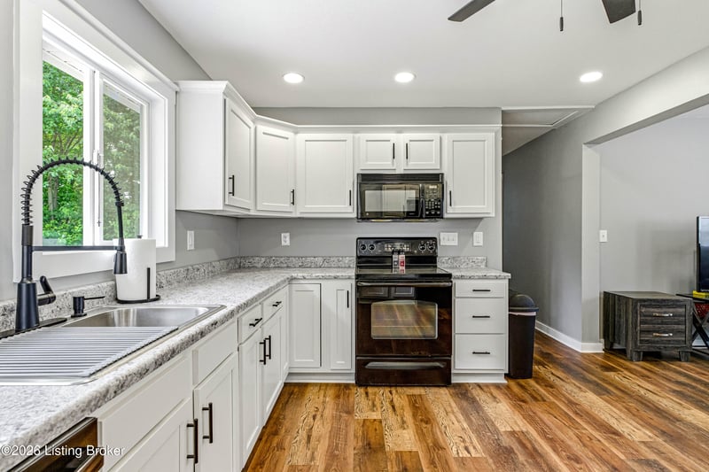 151 Melodye Ln, Campbellsburg, KY 40011
