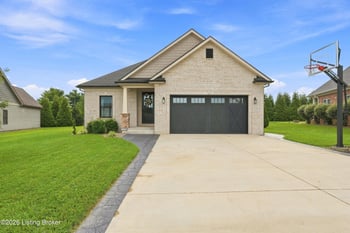 151 Remington Dr, Bardstown, KY 40004