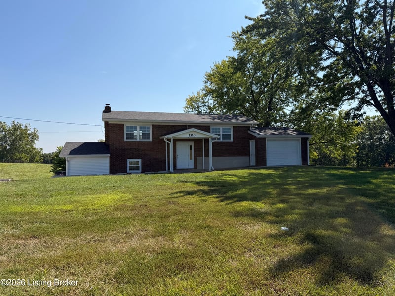 1510 Rhodelia Rd, Payneville, KY 40157