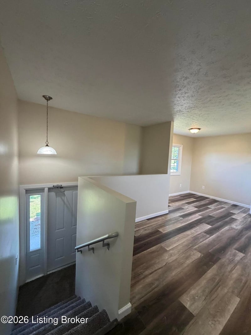 1510 Rhodelia Rd, Payneville, KY 40157