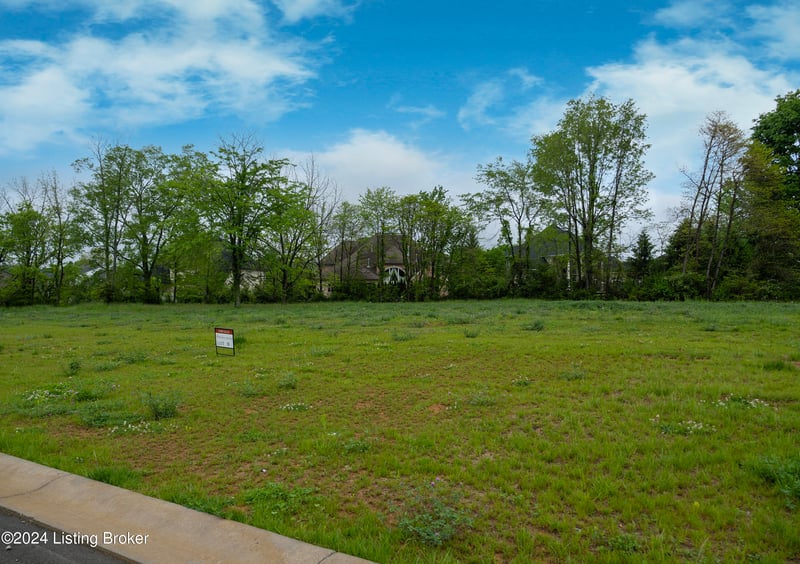 15101 Beckley Springs Dr, Louisville, KY 40245