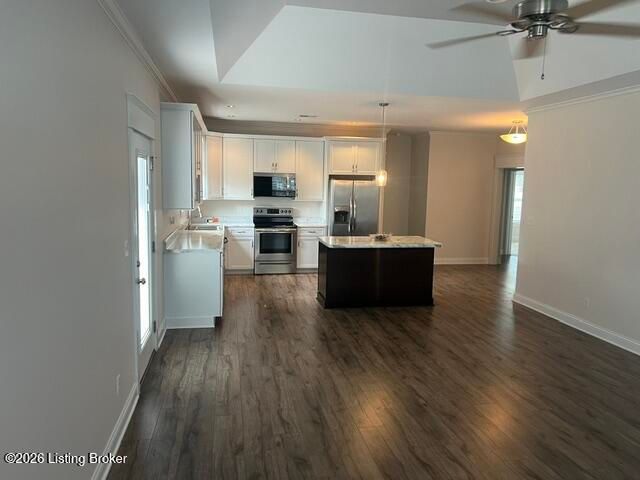 1511 E Crystal Dr #A, La Grange, KY 40031