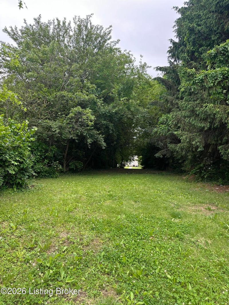 1512 W Market St, Louisville, KY 40203