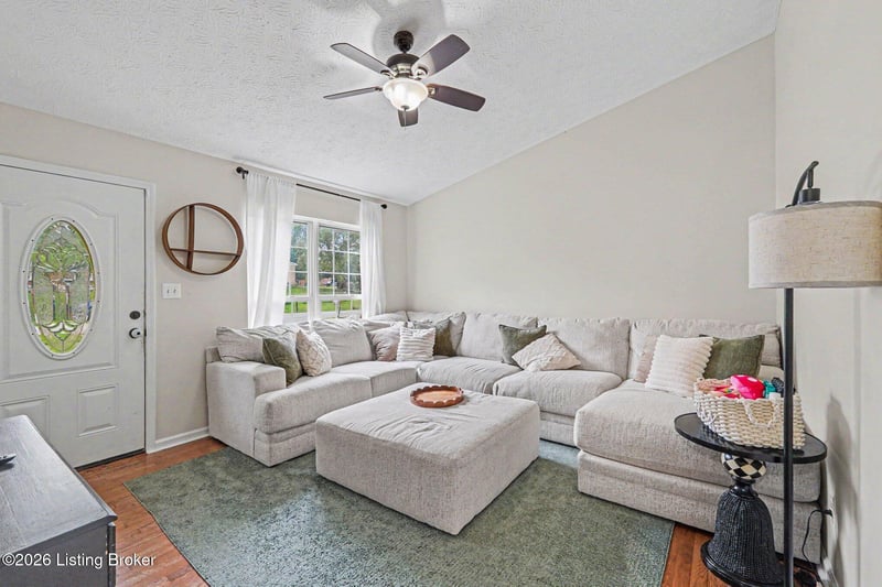 1513 Daverman Dr, La Grange, KY 40031