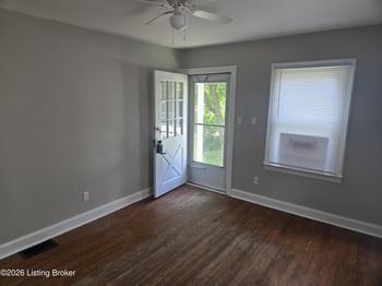 1515 Huntoon Ave, Louisville, KY 40215
