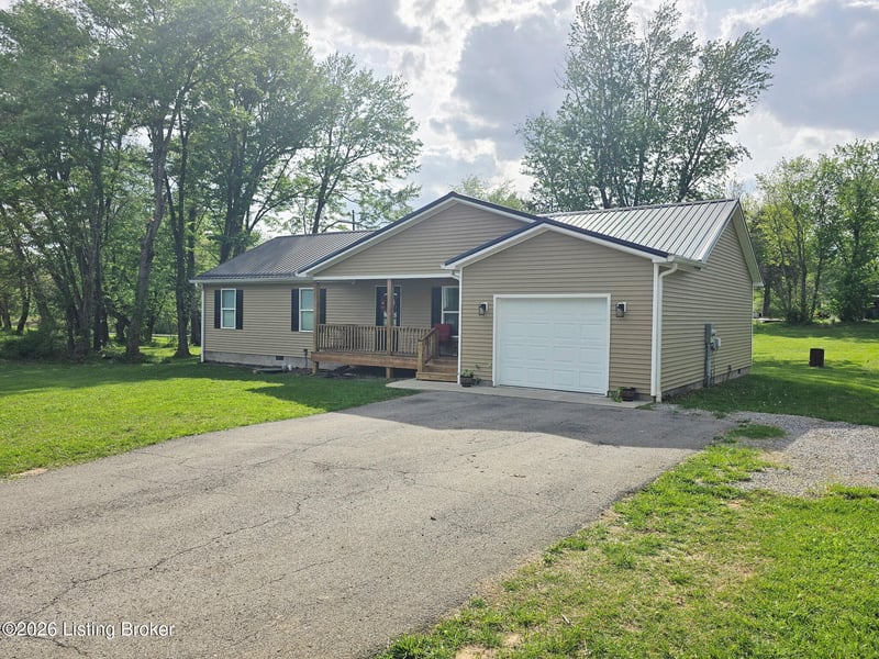 1518 Deering Ln, Radcliff, KY 40160