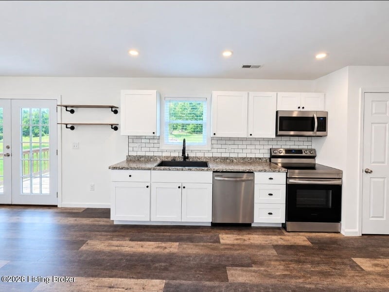 1518 Deering Ln, Radcliff, KY 40160