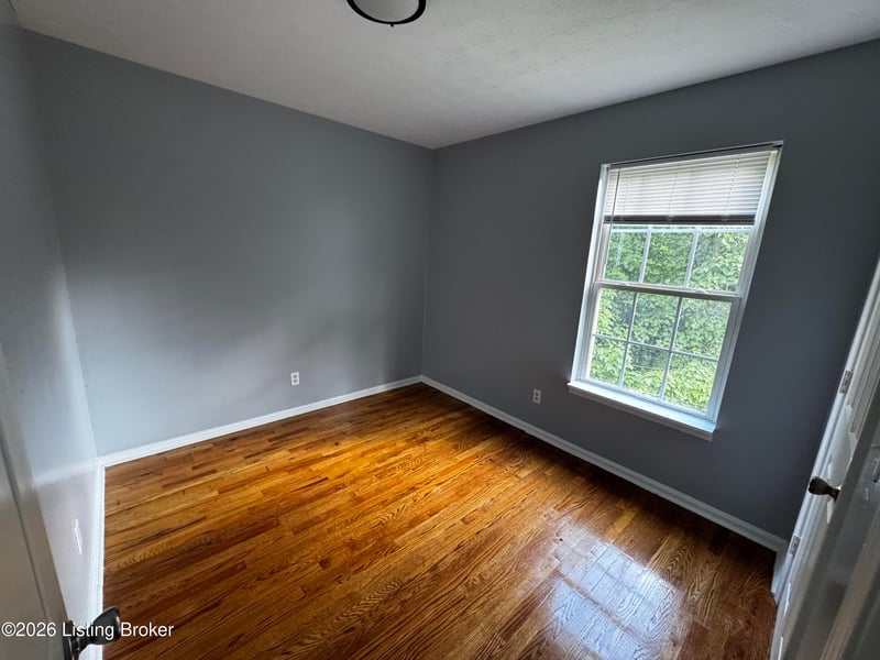 1518 W Oak St, Louisville, KY 40210