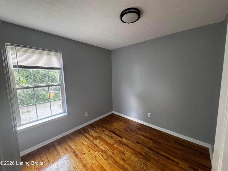 1518 W Oak St, Louisville, KY 40210