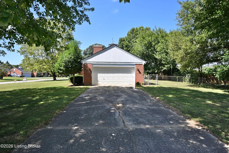 1521 Woodluck Ave, Louisville, KY 40205