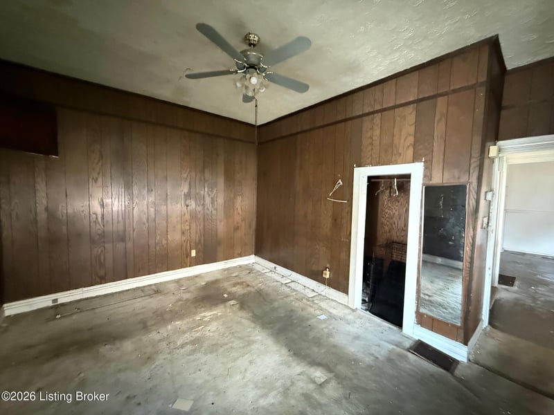 1523 W Oak St, Louisville, KY 40210