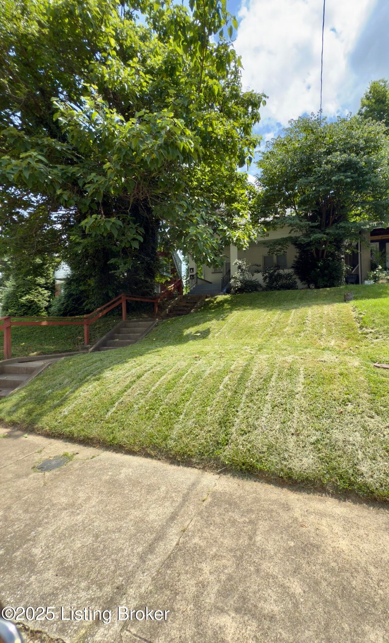 153 N Bellaire Ave, Louisville, KY 40206