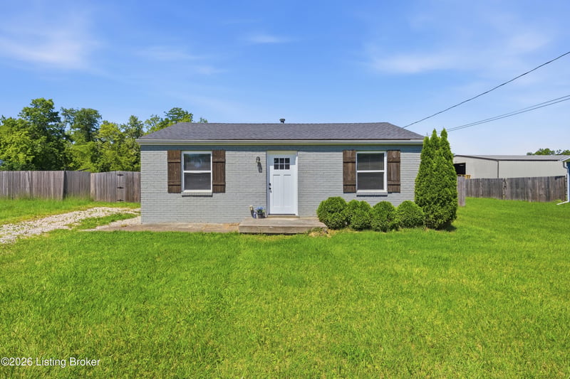 153 S Hickory Ln, Shepherdsville, KY 40165