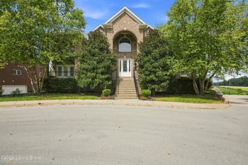 15321 Royal Troon Ave, Louisville, KY 40245