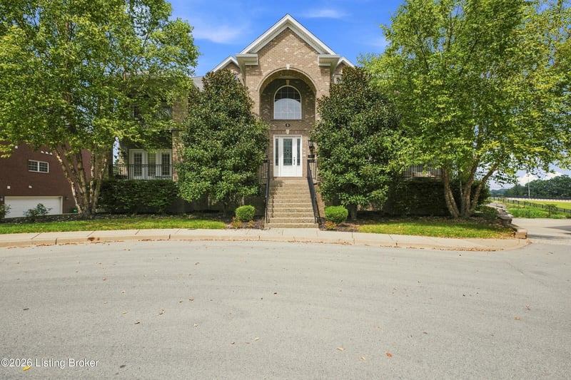 15321 Royal Troon Ave, Louisville, KY 40245