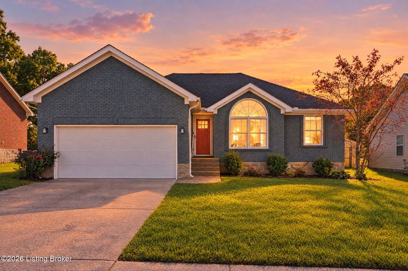 154 Willow Creek Dr, Mt Washington, KY 40047