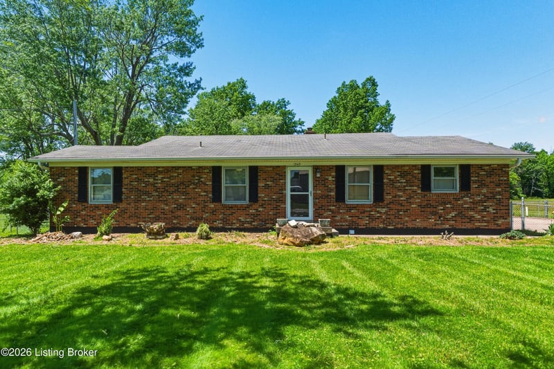 1545 Greenbriar Rd, Mt Washington, KY 40047