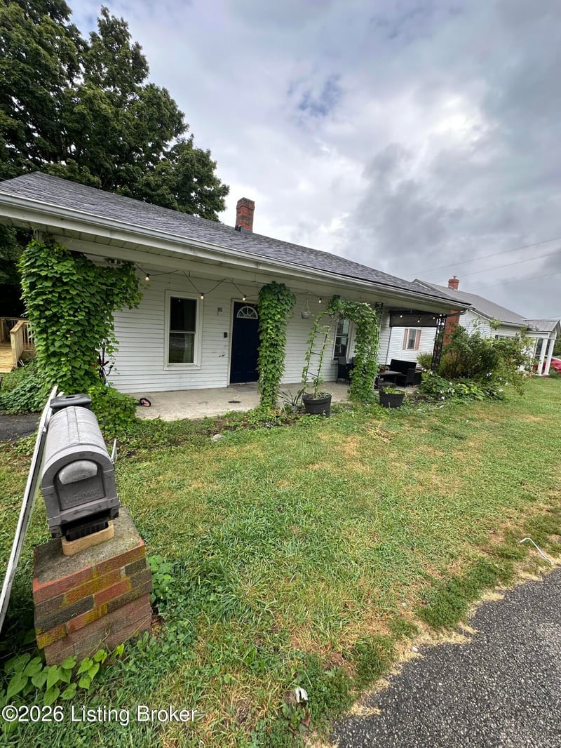 155 N 2nd St, Campbellsburg, KY 40011