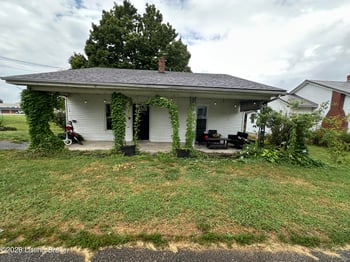 155 N 2nd St, Campbellsburg, KY 40011