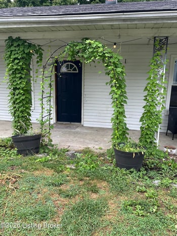 155 N 2nd St, Campbellsburg, KY 40011