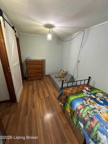 155 N 2nd St, Campbellsburg, KY 40011