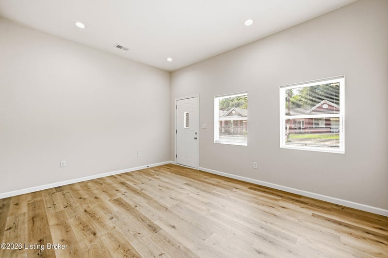 1551 Dumesnil St, Louisville, KY 40210