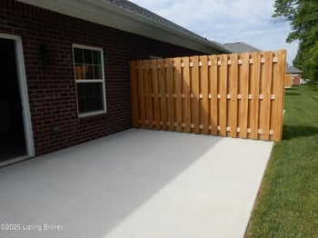 156 Bullitt Creek Dr, Shepherdsville, KY 40165