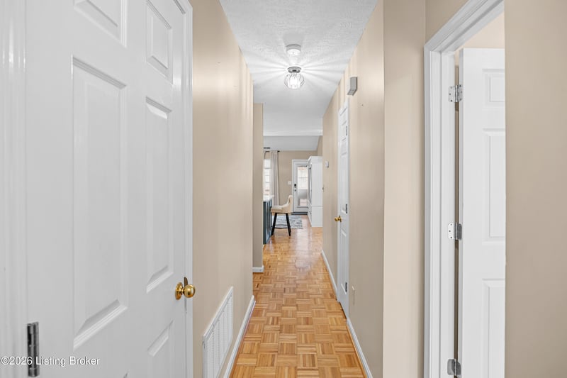 156 Frank Ln, Mt Washington, KY 40047