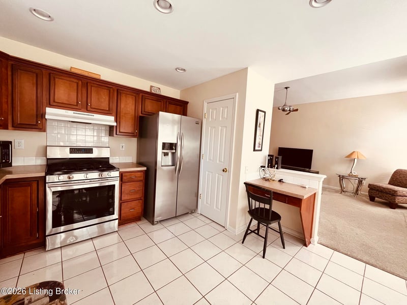 15632 Beckley Hills Dr, Louisville, KY 40245