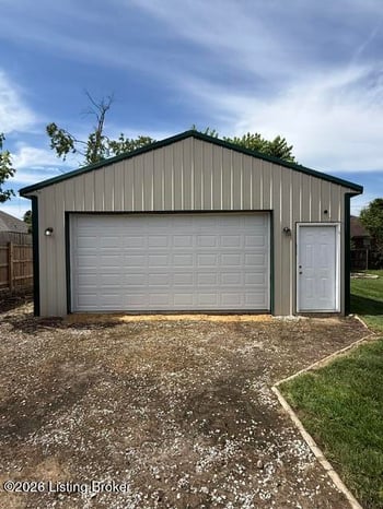 157 Winchester Dr, Mt Washington, KY 40047
