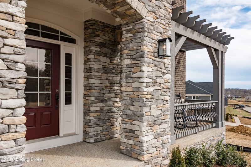 15701 Shadowalk Dr, Louisville, KY 40245