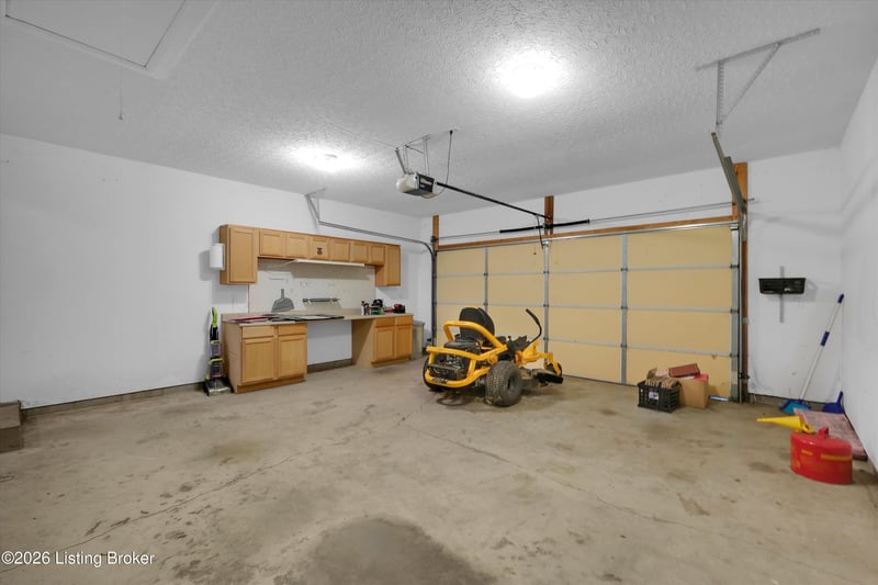 158 Deep Springs Dr, Bardstown, KY 40004