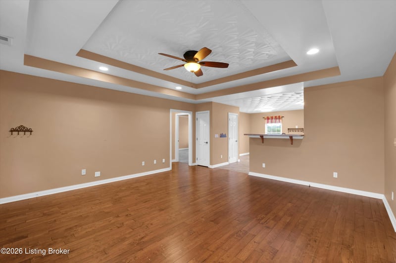 158 Deep Springs Dr, Bardstown, KY 40004