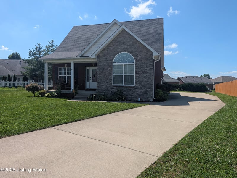 158 Elder Glen Ct, Mt Washington, KY 40047
