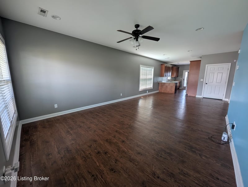 158 Elder Glen Ct, Mt Washington, KY 40047