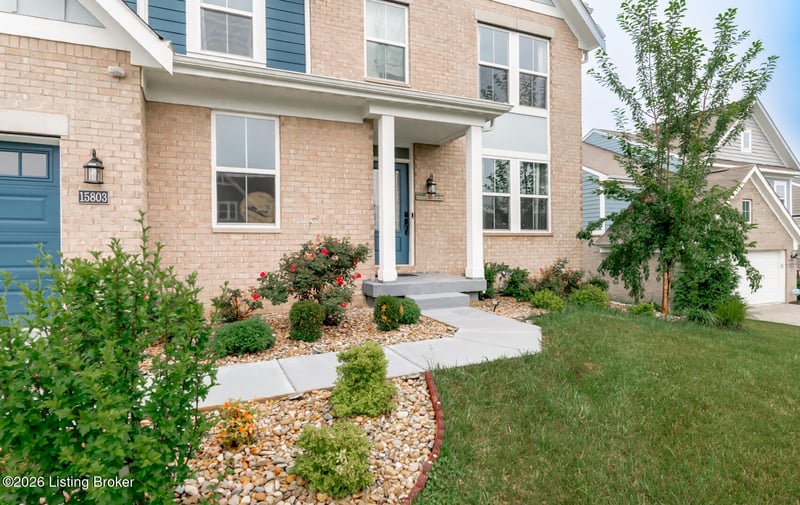 15803 Stonehouse Ct, Louisville, KY 40245