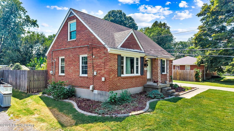 1582 Raydale Dr, Louisville, KY 40219