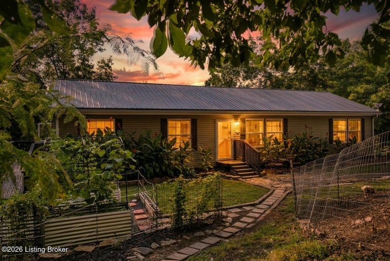 1585 Briar Ridge Rd, Mt Eden, KY 40046