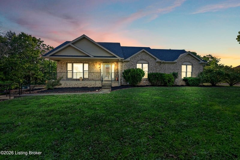 159 Darby Dan Cir, Mt Washington, KY 40047
