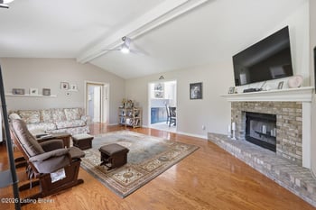 1594 Fox Creek Rd, Lawrenceburg, KY 40342
